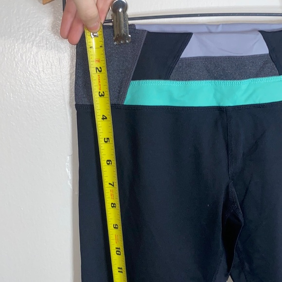 🍂Calvin Klein quick dry workout leggings - Picture 3 of 7